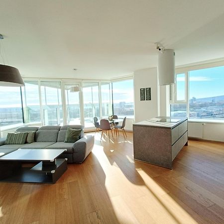 Sag Panorama Apartment 3 Rooms 19Th Floor Great View Free Parking Bratysława Zewnętrze zdjęcie