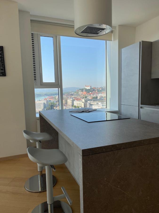 Sag Panorama Apartment 3 Rooms 19Th Floor Great View Free Parking Bratysława Zewnętrze zdjęcie