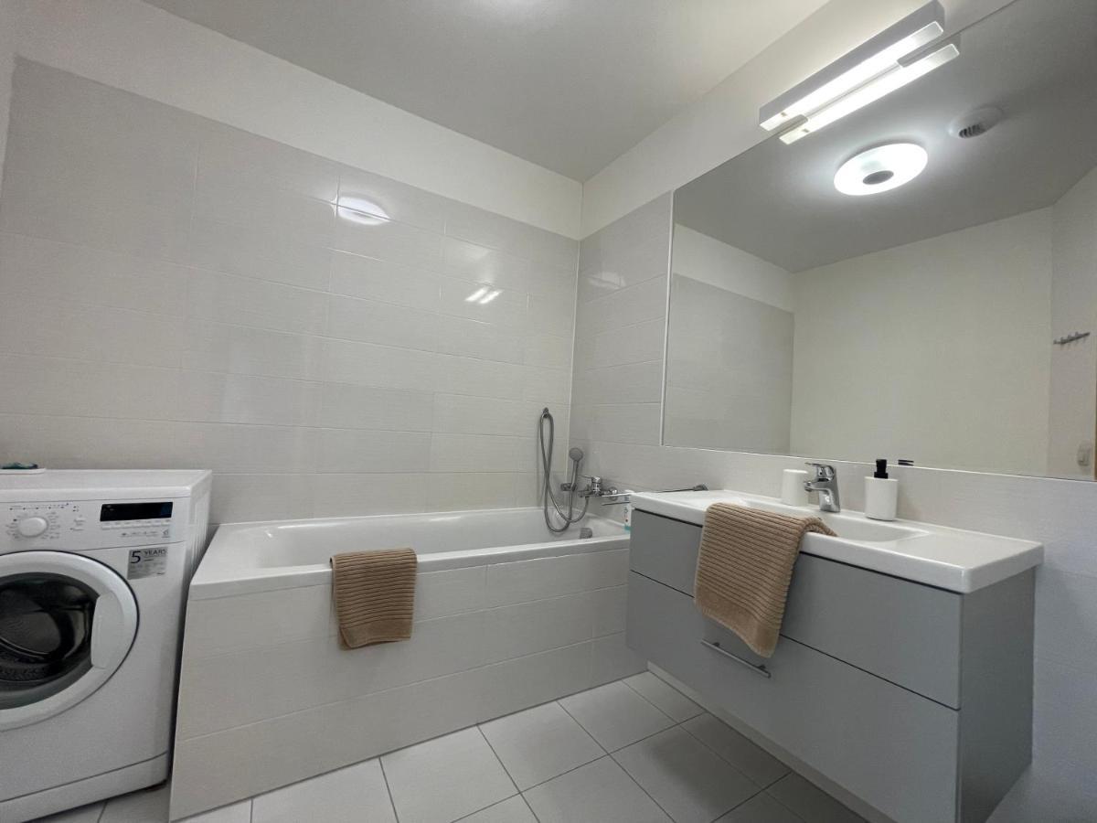 Sag Panorama Apartment 3 Rooms 19Th Floor Great View Free Parking Bratysława Zewnętrze zdjęcie