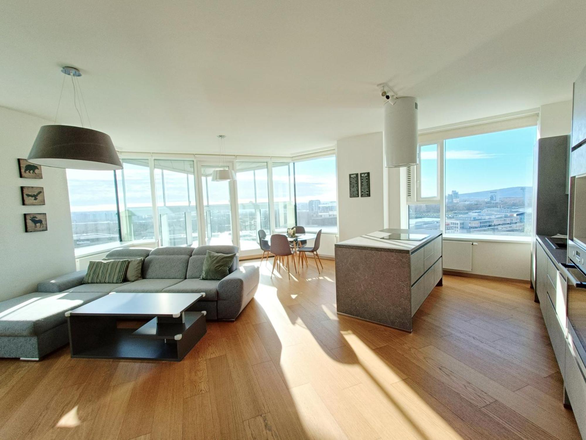 Sag Panorama Apartment 3 Rooms 19Th Floor Great View Free Parking Bratysława Zewnętrze zdjęcie