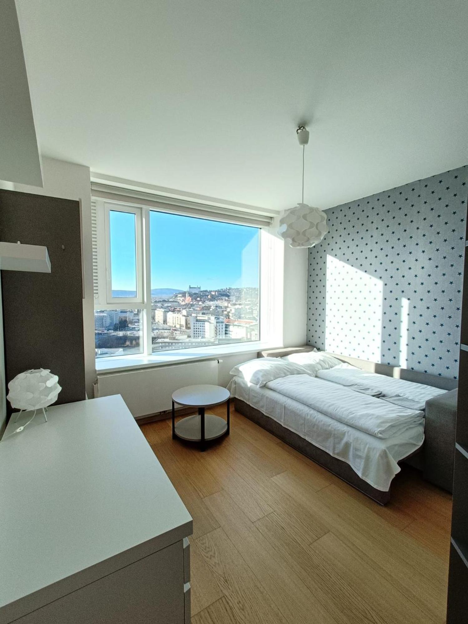 Sag Panorama Apartment 3 Rooms 19Th Floor Great View Free Parking Bratysława Zewnętrze zdjęcie